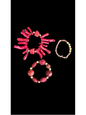 Red Coral Bracelet Bundle Beaded Gold Accents Stretch Small Medium Wrist Set